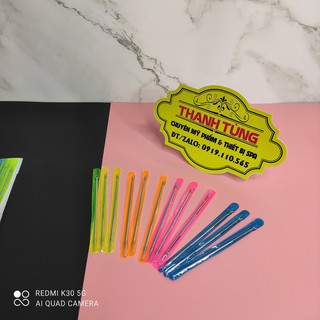 Que nặn mụn Vỉ nặn mụn 12 cây