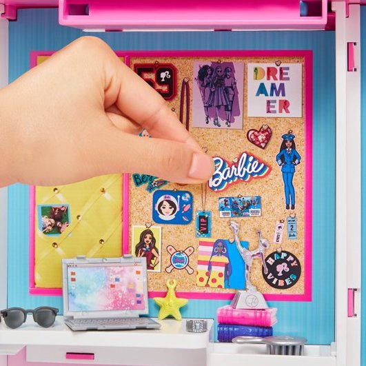 Đồ Chơi Tủ Quần Áo Mơ Ước Của Barbie Dream Closet