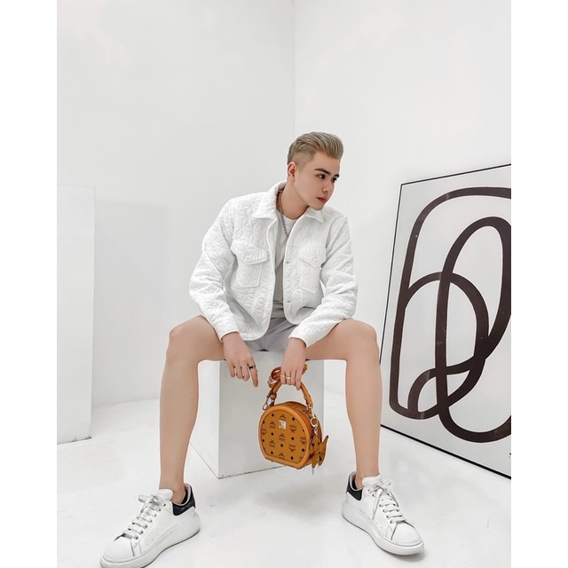 JACKET TRẮNG HOẠ TIẾT K honista