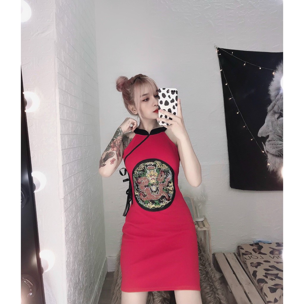 Đầm 3 lỗ yếm ôm body viền cổ tàu in hình siêu xinh , chất thun bozip mềm mịn