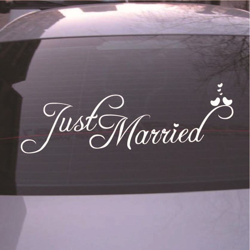 Decal trang trí tường / Xe - Chữ Just Married ( Trắng )