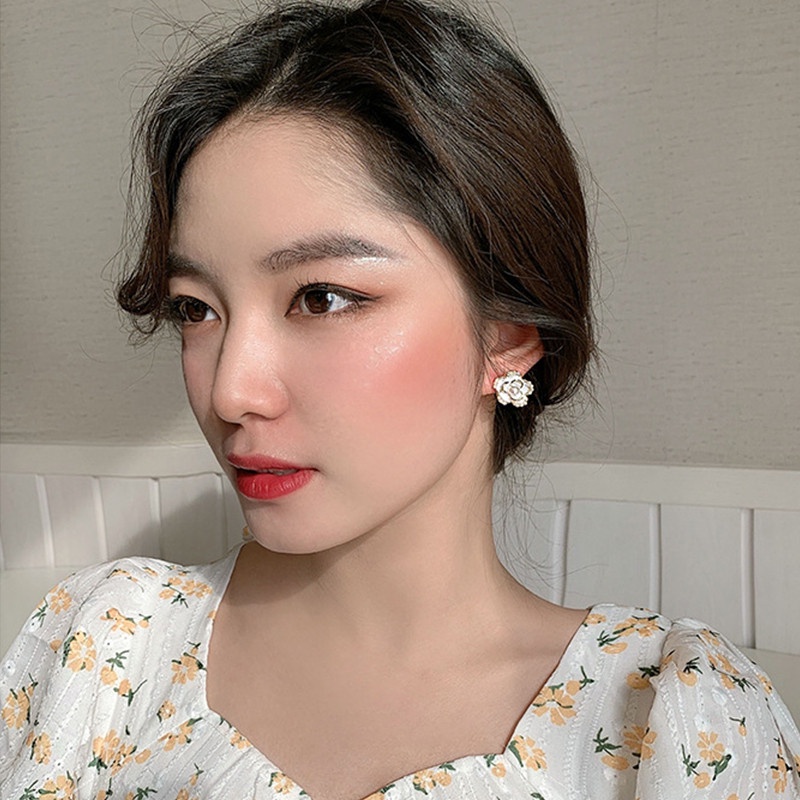 Bông tai bạc hình hoa trà đính ngọc trai giả phong cách cổ điển cho nữ