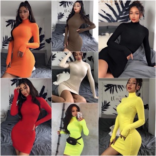 Váy body cổ lọ