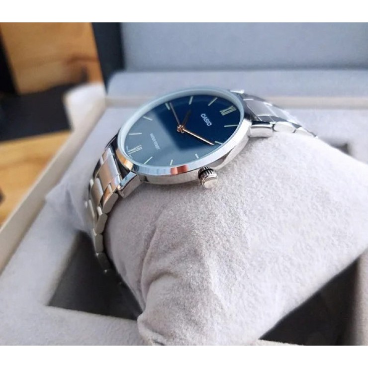 Đồng hồ nữ dây kim loại Casio Anh Khuê LTP-VT01D-2BUDF