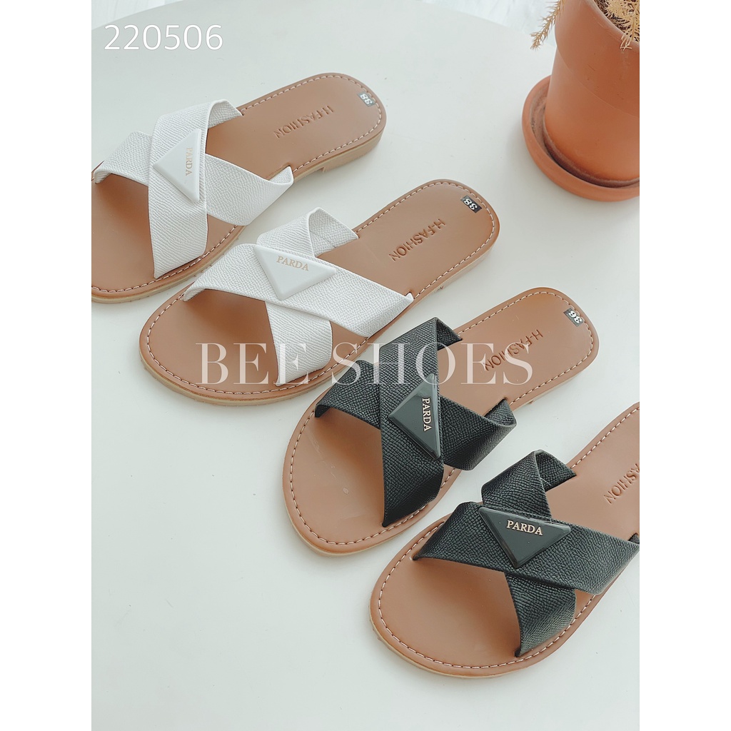 DÉP NỮ BEESHOES - DÉP NỮ QUAI CHÉO SẴN MÀU ĐEN - TRẮNG 220506