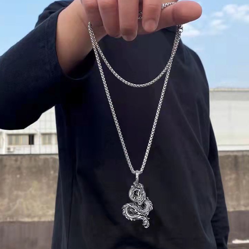 Vòng cổ Thép Titan Mặt Hình Rồng Phong Cách Hip Hop Thời Trang Cho Nam Và Nữ