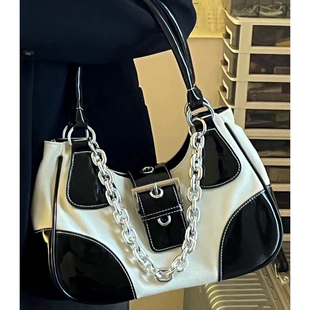 Túi Đeo Vai Chất Liệu Da Nylon Phối Dây Xích Kim Loại Thời Trang 2022 Cho Nữ