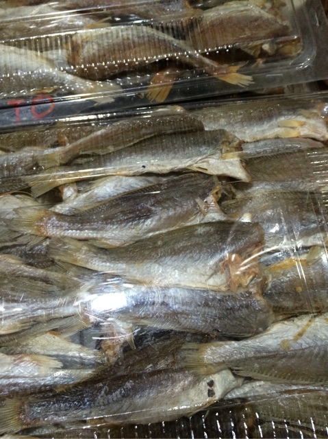 1 kg cá lanh (cá đù) khô ăn với cơm