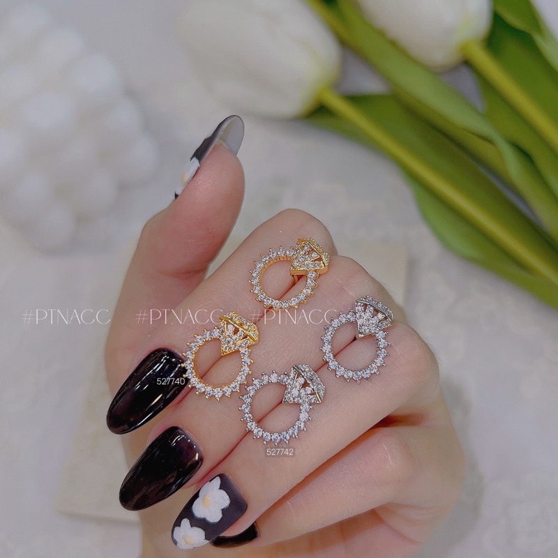 Bông tai, khuyên tai xi bạch kim hình kim cương đính vòng soàn kiểu Hàn Quốc .PTNACC.
