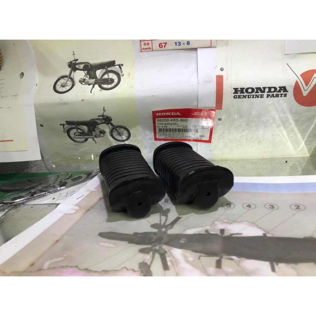 Honda win: cặp cao su gác chân trước cho anh em dọn xe win