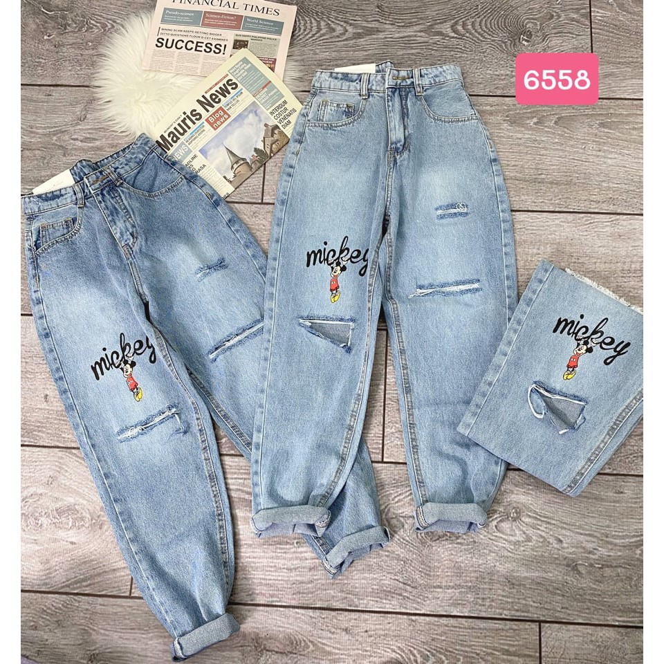 Quần Jeans baggy hình mickey rách gối