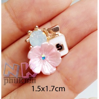 Center đá hoa màu hồng 5k/cái