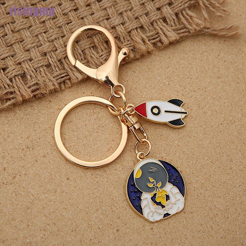 Móc khóa hình nhà du hành vũ trụ bằng kim loại dễ thương