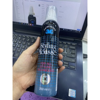 Mousse tạo kiểu tóc Jacqualine 250ml