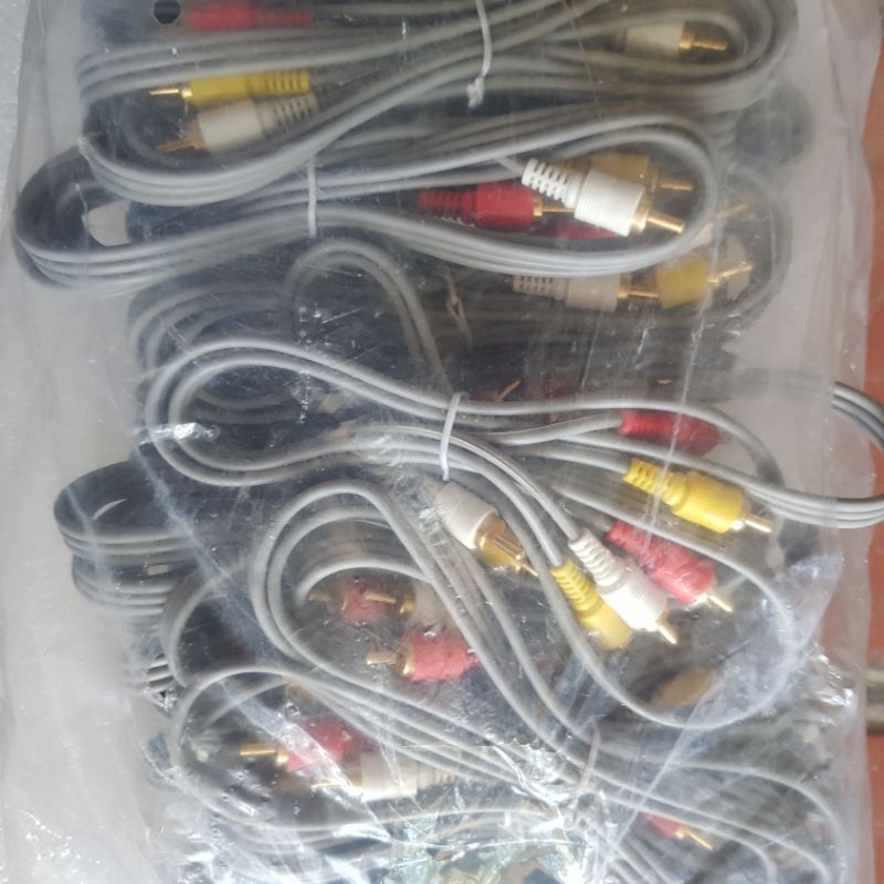 Dây AV 6 đầu - Dây vào 3 ra 3 1.3m