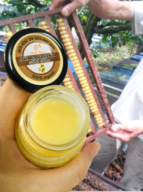 Sữa ong chúa tươi hũ 200gr 100% nguyên chất