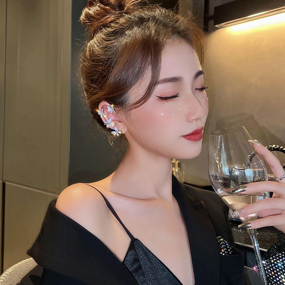 Bông Tai Hình Bướm Bằng Kim Loại Sang Trọng Cho Nữ