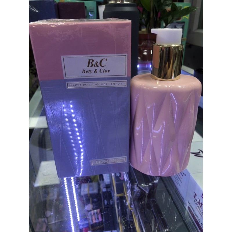 MẪU MỚI - Sữa dưỡng body trắng da, chống nắng Lotion White Floral SPF 50 PA++ 250ml Nhật Bản | BigBuy360 - bigbuy360.vn