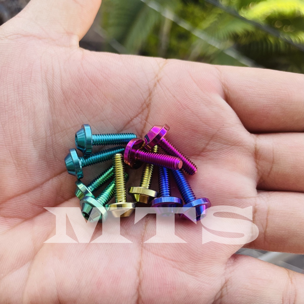 ỐC TITAN GR5 4li15 Dù Nhỏ Gắn Ốc Nắp Dầu, Yếm Sau Ổ Khoá Winner, Bợ Cổ Wave