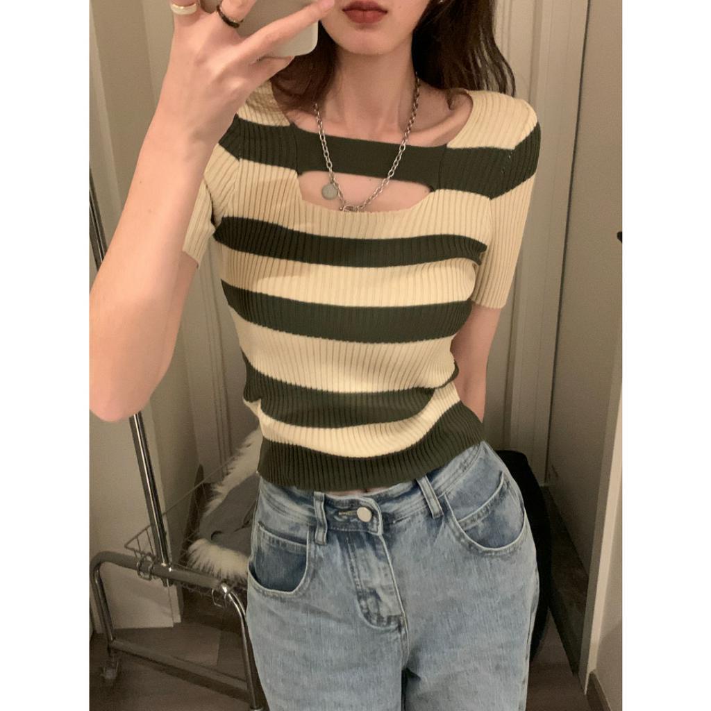 qkoole Áo Thun Dệt Kim Ngắn Tay Họa Tiết Kẻ Sọc Phong Cách Vintage