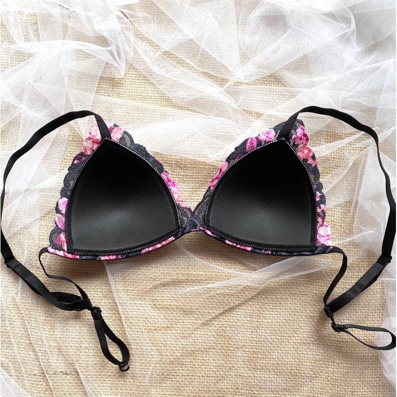 Bộ Đồ Lót Ren Mút Ngực Quần Tam Giác Hoa Nền Đen MR15 | BigBuy360 - bigbuy360.vn