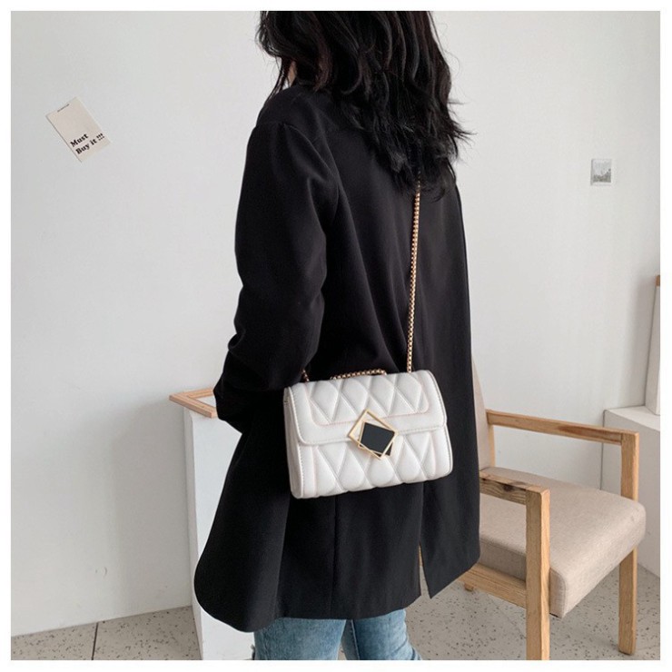 Túi xách nữ, túi đeo chéo khóa gương lệch cao cấp thời trang Hàn Quốc TX24 [Hàng đẹp giá tốt] | BigBuy360 - bigbuy360.vn