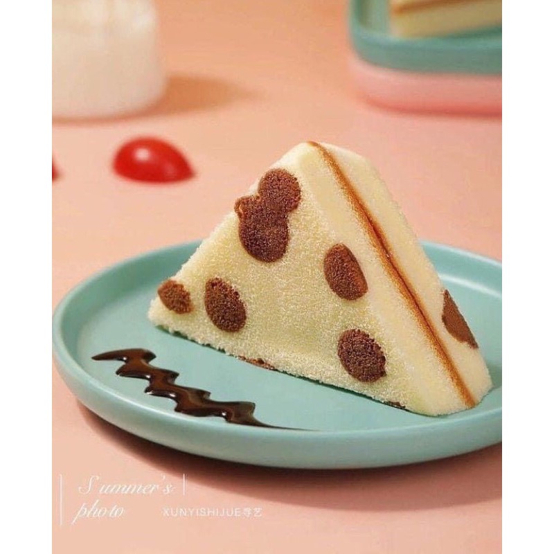 Bánh Bông Lan Tam Giác Chocolate Lẻ 1 Cái