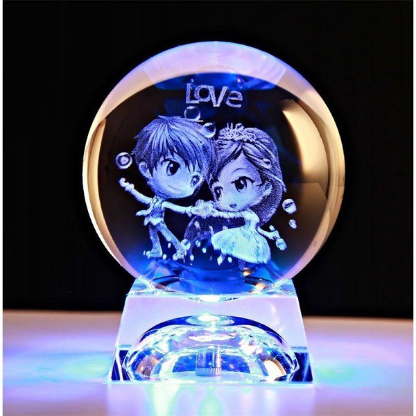 Quà lưu niệm quả cầu pha lê đôi trai gái - Quà tặng sinh nhật -