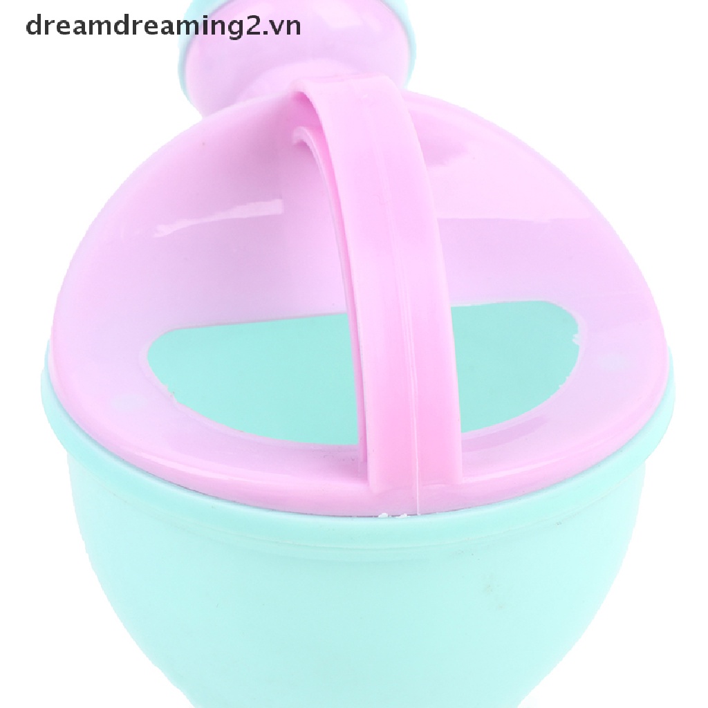 Bình Tưới Cây Bằng Nhựa Nhiều Màu Sắc Dễ Thương