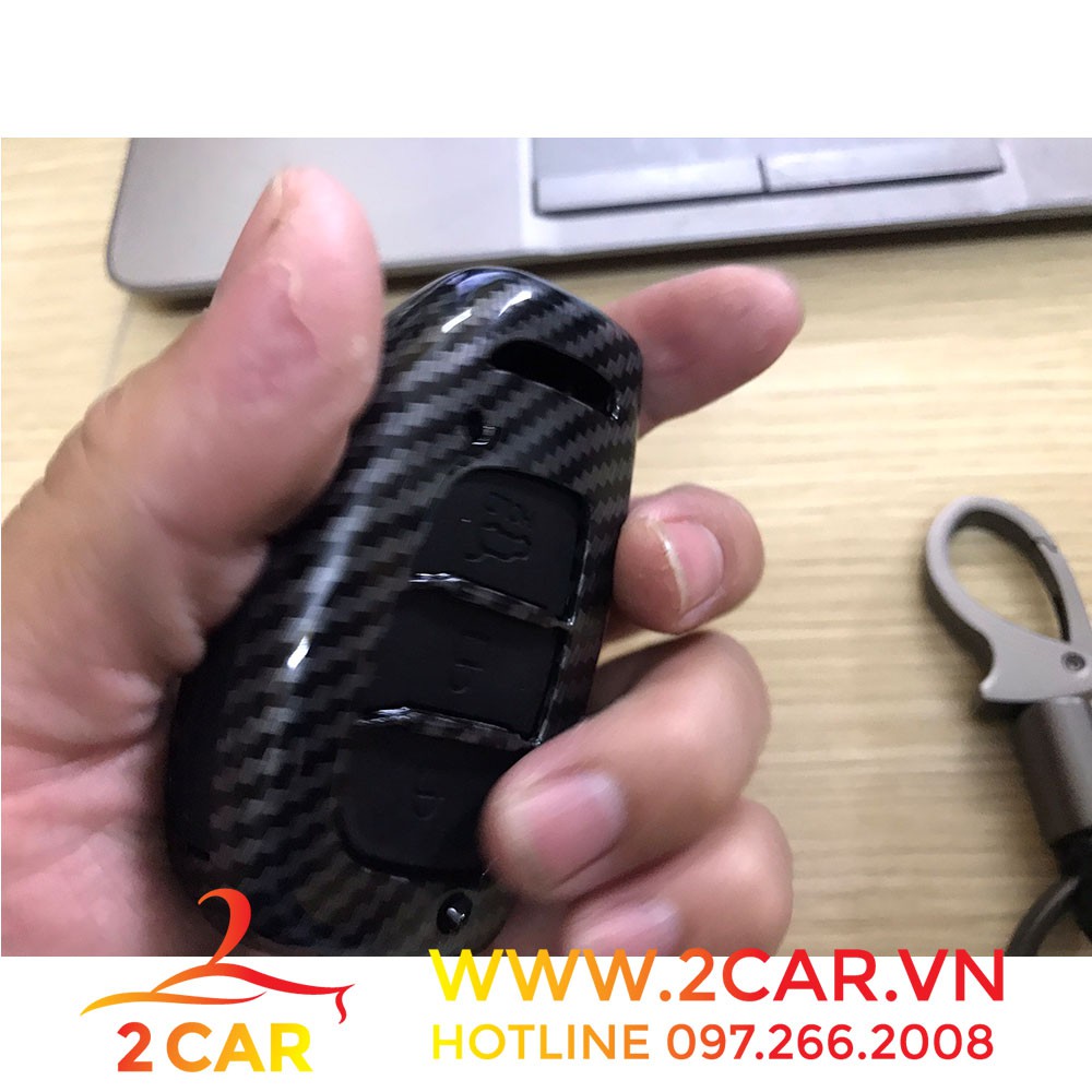 Ốp chìa khóa, bọc chìa khóa Carbon xe Hyundai i10, Elantra, Tucson 2016, 2017, 2018, 2019, 2020 vân cacbon cao cấp