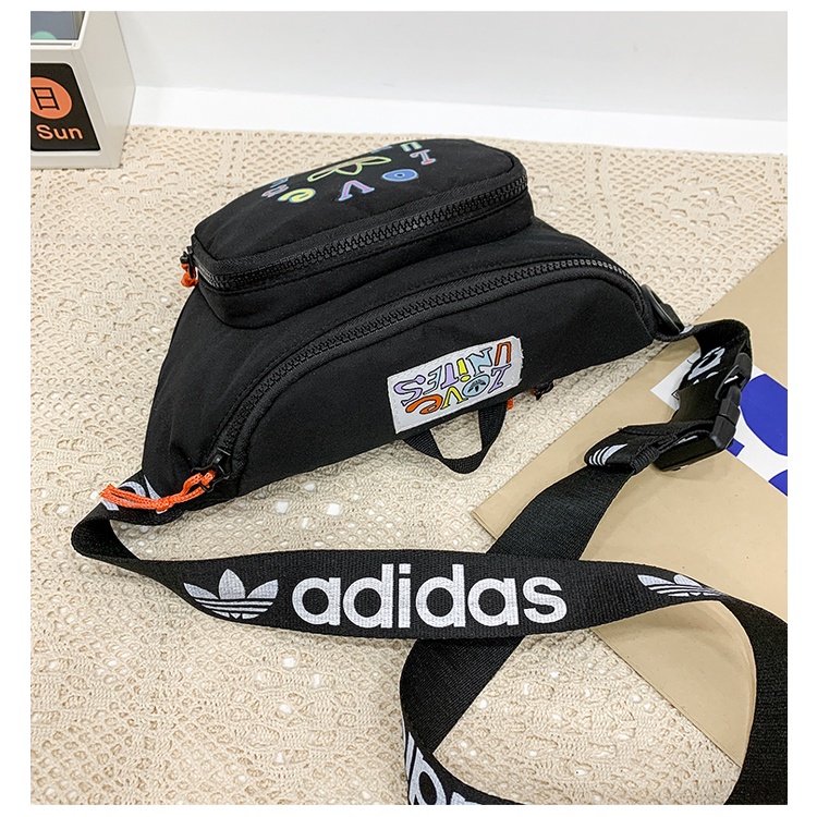 Túi đeo chéo ADIDAS LOVE, túi đeo vai đi GYM, du lịch phong cách trẻ trung, năng động.