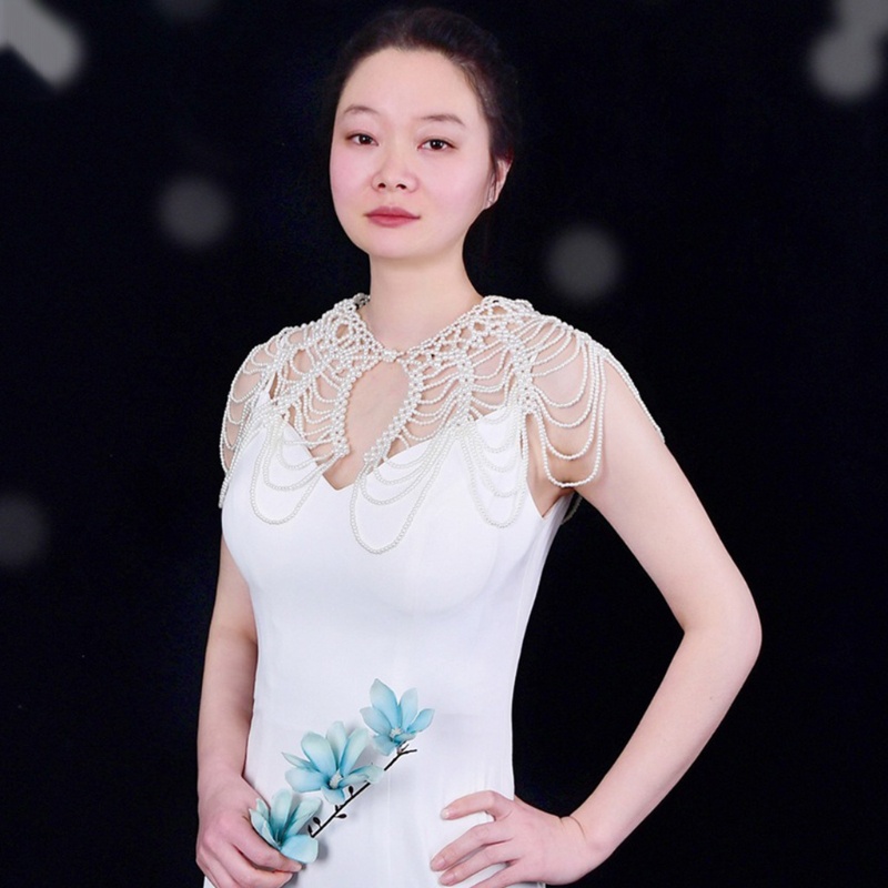 Vòng cổ Đính Ngọc Trai Sang Trọng Cho Cô Dâu