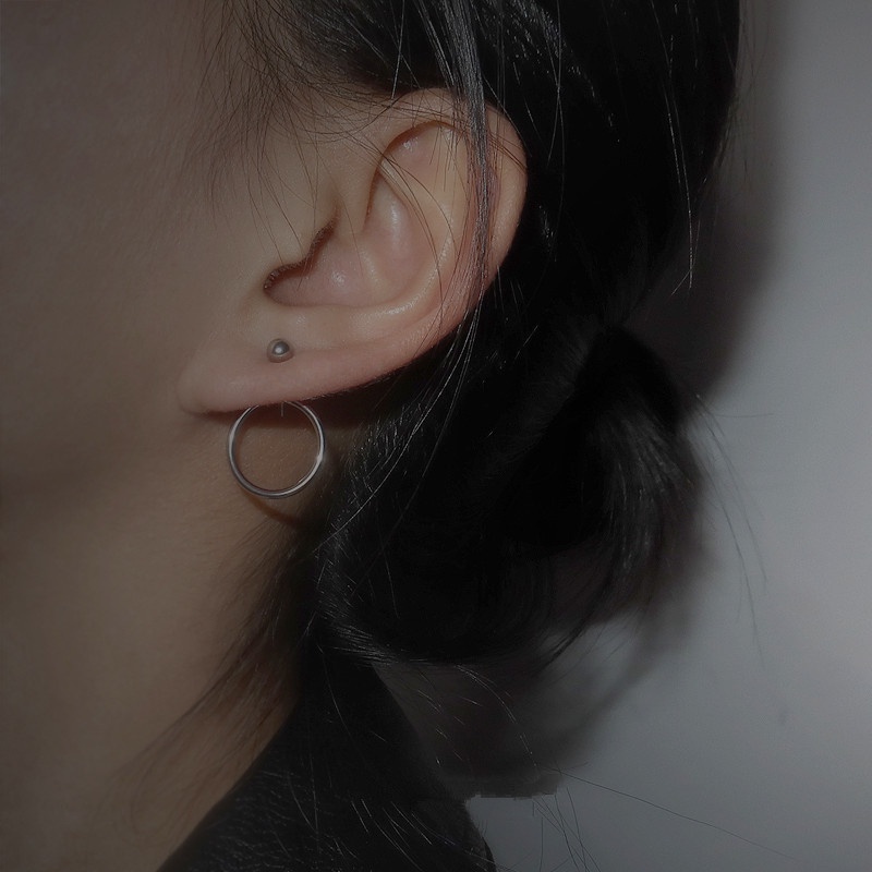 1 Đôi bông tai tròn nhỏ đơn giản cá tính