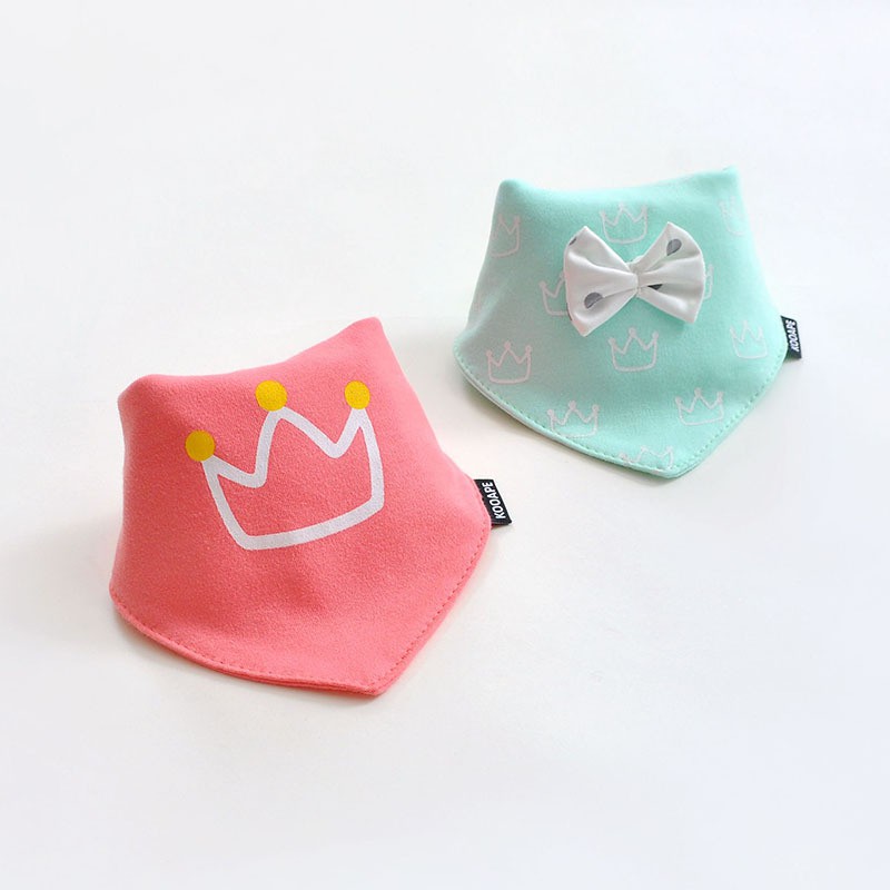 Set 2 yếm ăn Cotton xinh xắn dành cho các bé