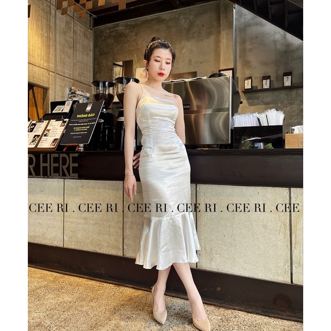 ( ẢNH THẬT - HÌNH ẢNH ĐỘC QUYỀN CEERI.VN ) Váy lụa chéo ngực đuôi cá