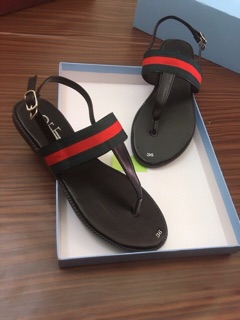 Sandal xỏ ngón siêu hót