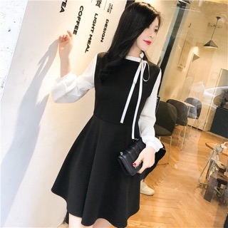 Váy đen phối tay sơ mi cổ nơ