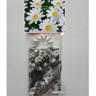 KHUÔN CẮT LÀM HOA CÚC HỌA MI