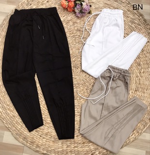 Quần kaki xếp ly gấu