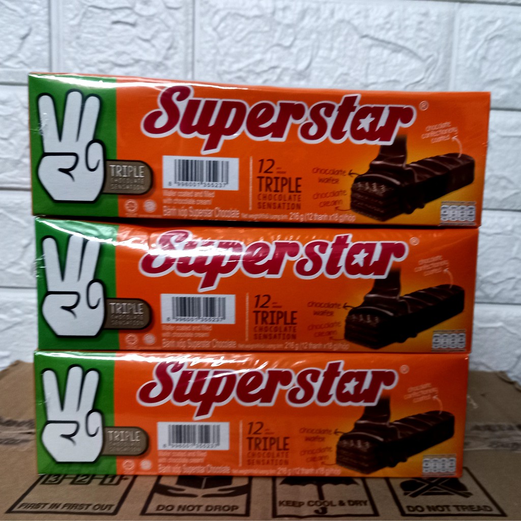 Bánh xốp superstar chocolate 3 hộp x 216g