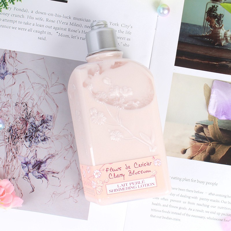 L'OCCITANE Sữa dưỡng thể hoa anh đào Loccitane Cherry Blossom Body Lotion 250ml