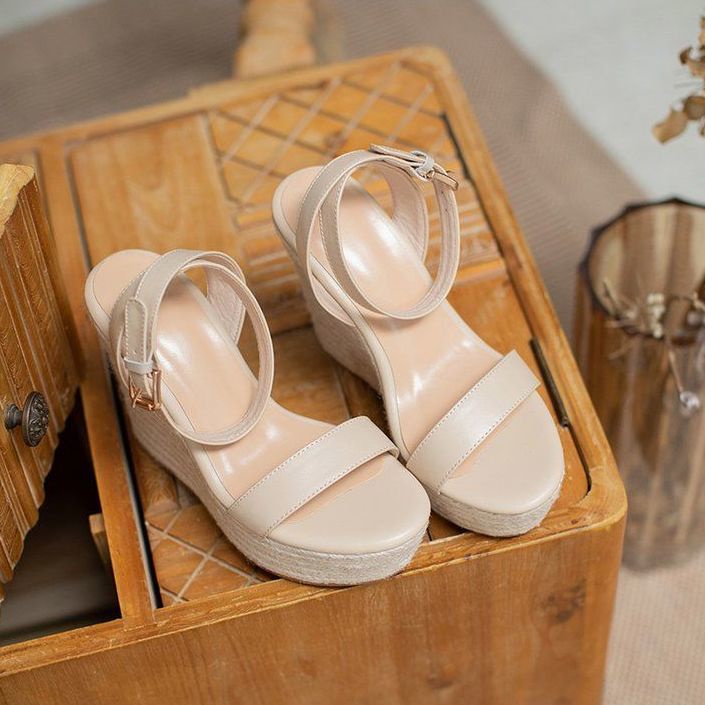 Giày sandal đế xuồng đan cói thời trang mùa hè