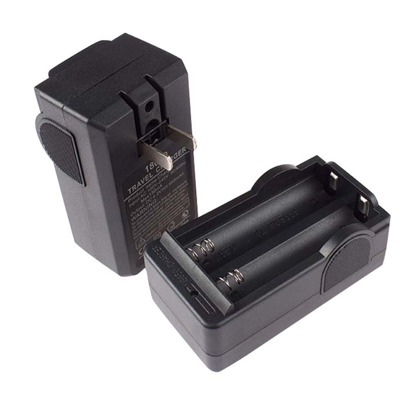 Bộ Sạc Pin 3.7v 18650 9800mah Cho Đèn Pin S5x3