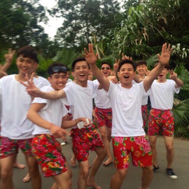 Áo phông trắng Hà Nôi