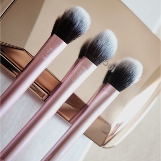 REAL TECHNIQUES SETTING BRUSH ( CỌ SETTING PHẤN)