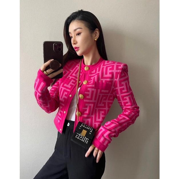 Áo len croptop dáng ôm đóng khuy thương hiệu Balmain cao cấp