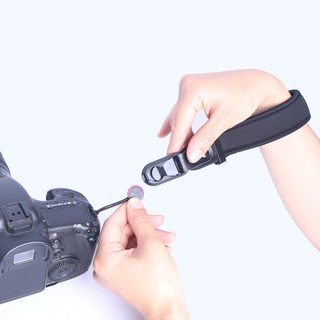 Dây máy ảnh Hand strap Quick Release Chất liệu Neo preme mềm