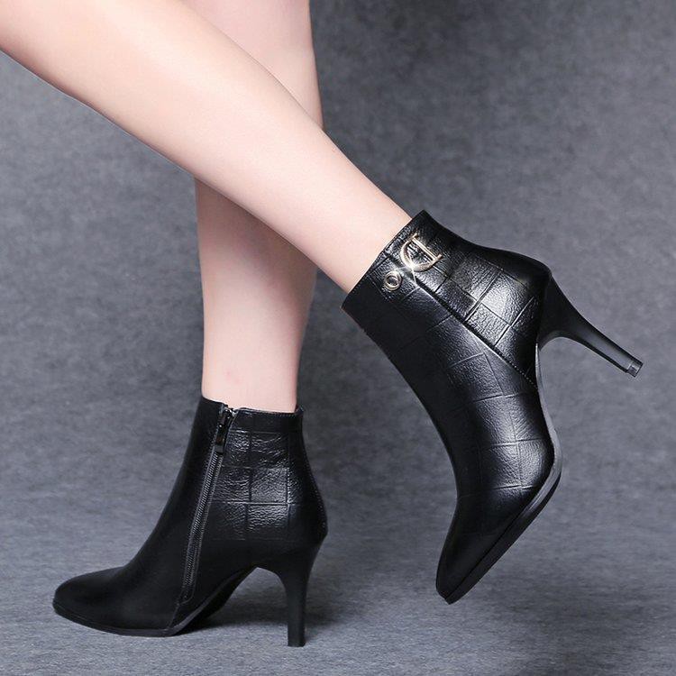 Giày bốt nữ cao gót thời trang phong cách Hàn Quốc 2020