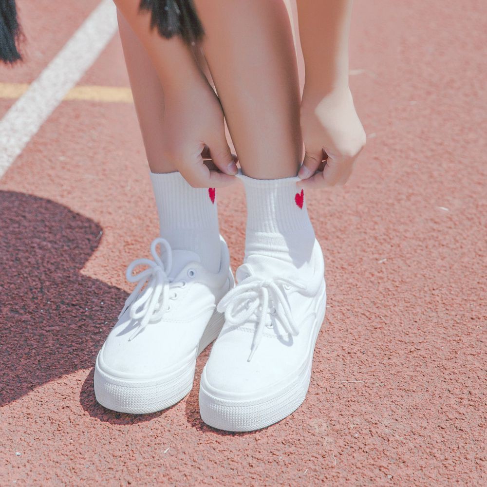 Vớ Nữ Bằng Cotton Mềm Cổ Cao Họa Tiết Trái Tim Chất Lượng Cao