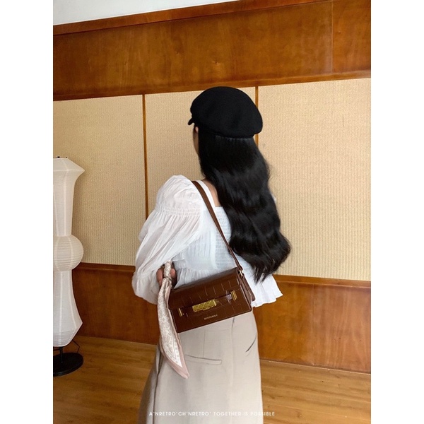 Túi 𝐌𝐢𝐨𝐜𝐫𝐚 𝐤𝐨𝐥𝐲 khoá vàng tặng kèm khăn